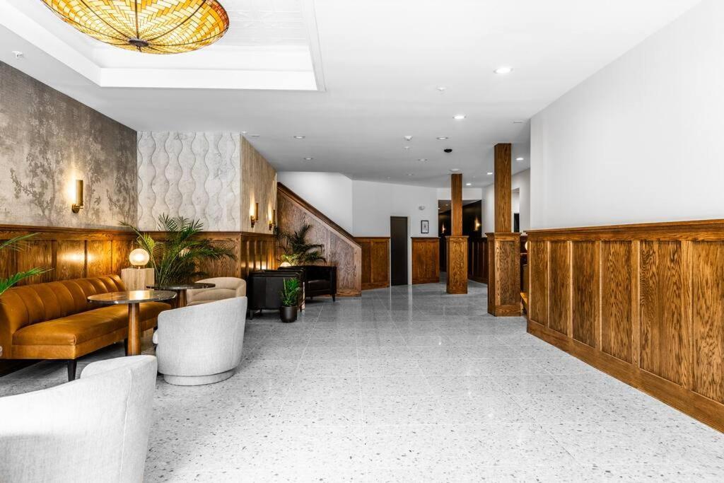 The Phenix Historic Dtwn Hotel, King Bed, # 309 * Bangor