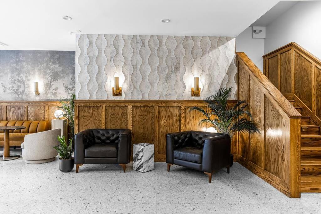 The Phenix Historic Dtwn Hotel, King Bed, # 309 Apartment *